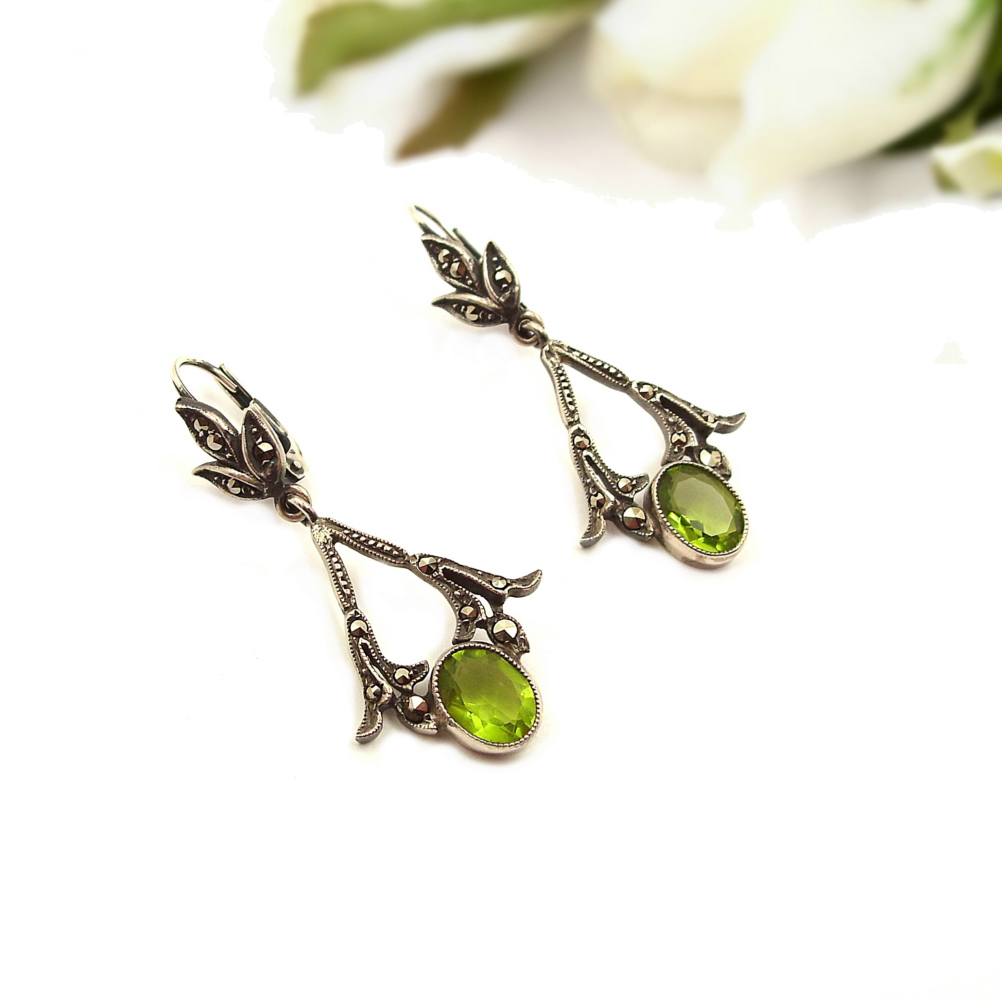 ☆MARS MARK☆ Antique Floral Earring No1 M212 Vintage Marsala Co 